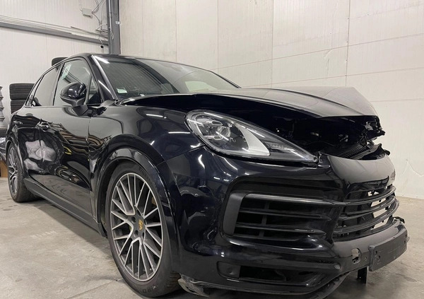 Porsche Cayenne cena 179000 przebieg: 85000, rok produkcji 2018 z Raszków małe 79